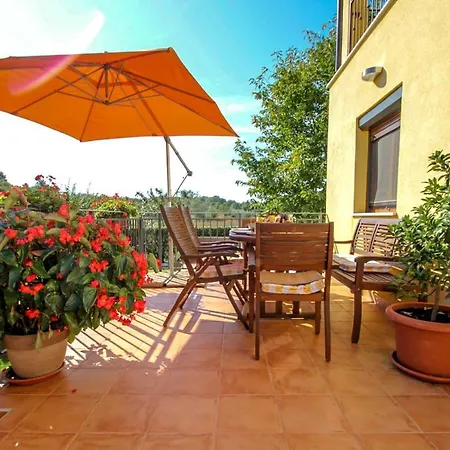 Nyaraló Agata Dajla