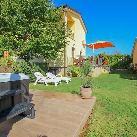 Holiday home Agata