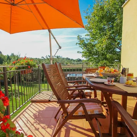 Nyaraló Agata Dajla